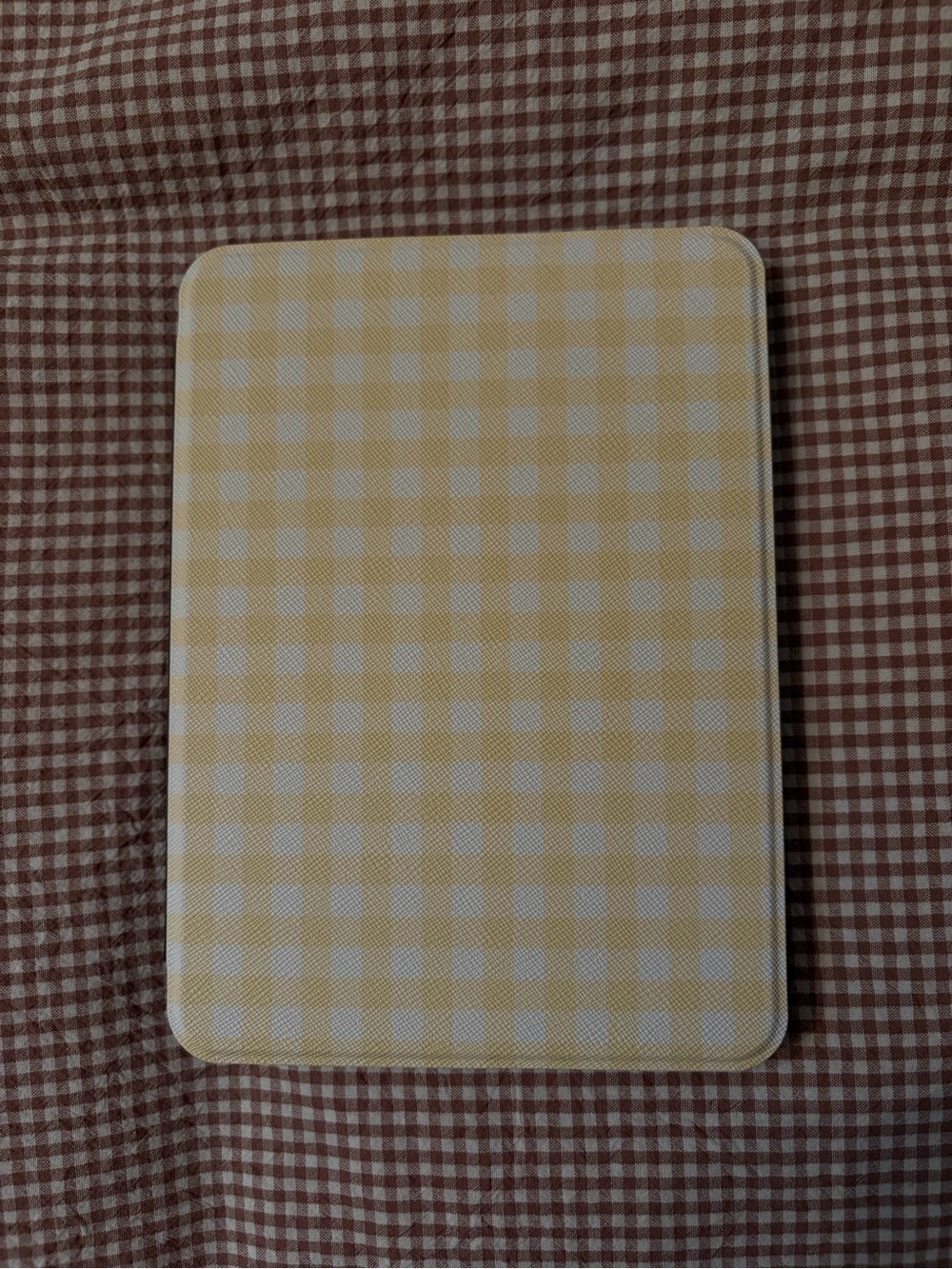 Casely Gingham Yellow Kindle 7” Colorsoft Case